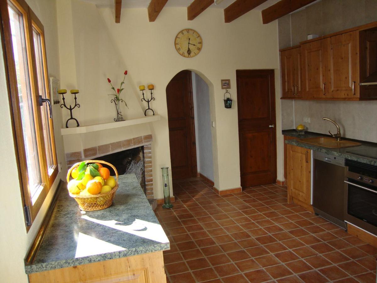 Villa Maria, Bonita Casa Con Jardin Y Piscina Privada En Андрач Экстерьер фото