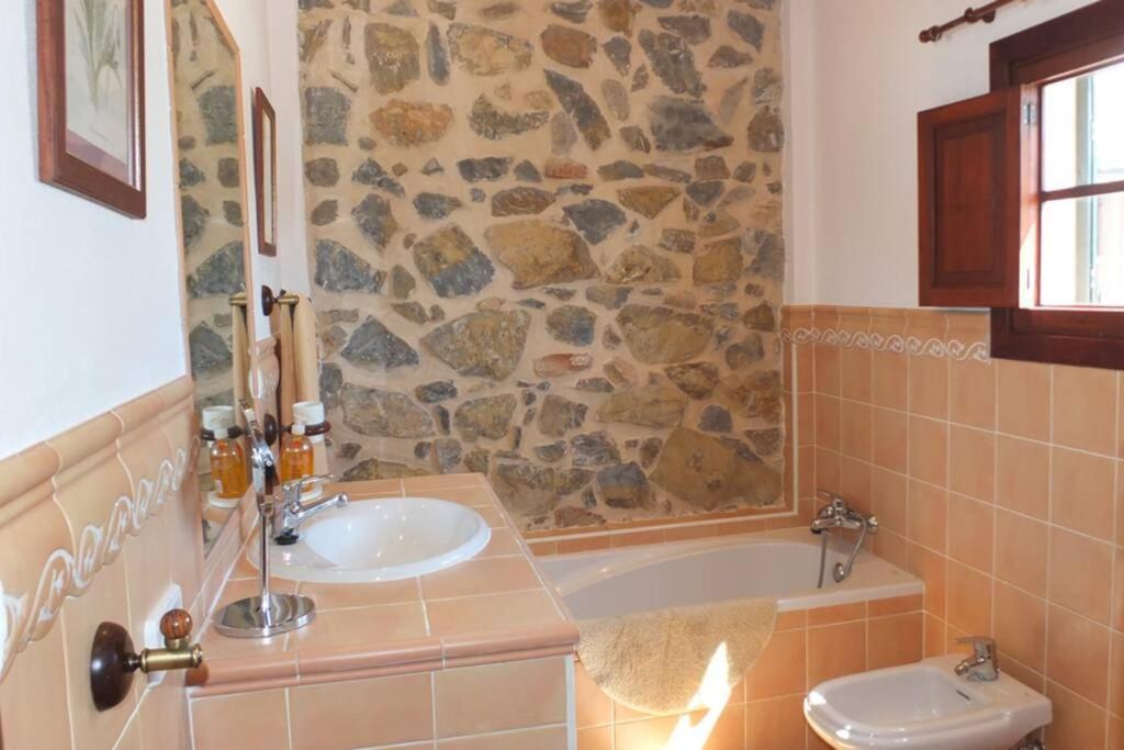 Villa Maria, Bonita Casa Con Jardin Y Piscina Privada En Андрач Экстерьер фото